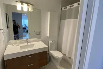 Image de Sky home penthouse with wrap around balcony