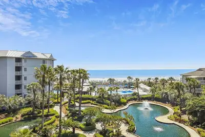 Image de 1404 SeaCrest ~ Newly Updated 2br Villa with 4th Floor Ocean Views!