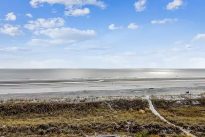 Image de 3433 Villamare ~ Direct Oceanfront 3br Villa | Indoor and Outdoor Pool