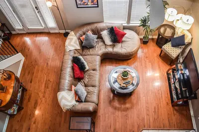 Image de Beautiful Island Home near Medical district/Downtown