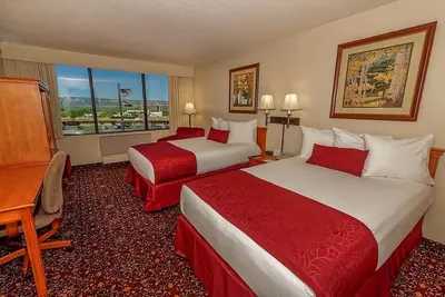 Image de Adventure Awaits! Indoor Pool, Hot Tub, Family Friendly, Parking!