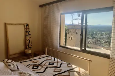 Image de A Chateauneuf de Gadagne, au coeur du village : 2 chambres indépendantes