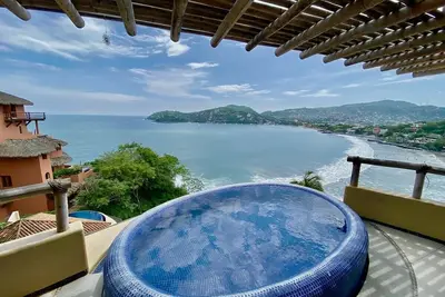 Image de KauKan B7- Luxury 2 Br Condo with Breathtaking View of La Madera Beach