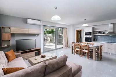 Image de Αmfithea Villas