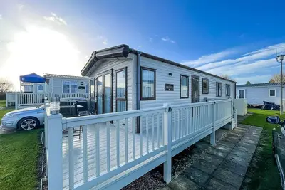Image de Beautiful caravan with free WiFi at Broadland Sands Holiday Park ref 20292bs