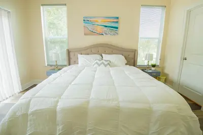 Image de 🔥 Walk 2 Beach ❤️| Sleeps 4 W/ W+D +Near Casinos