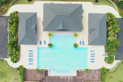 Image de Gated Retreat with Private Beach and Infinity Pool