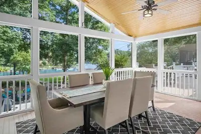 Image de License to Chill: Lakefront Modern Farmhouse with Dock, Kayaks, and Family Amenities