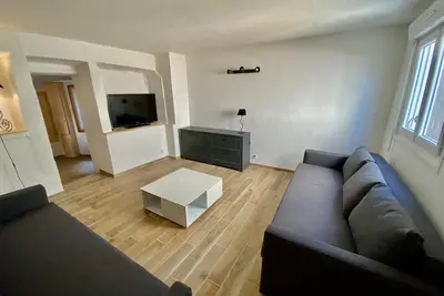Image de Au pied du Mont Ventoux<br>Centre village<br>Appartement entièrement rénové<br>