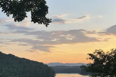 Image de New Firepit! Big Creek, Double Slip Dock W/Slide In Cove Pointe! Amazing Views!