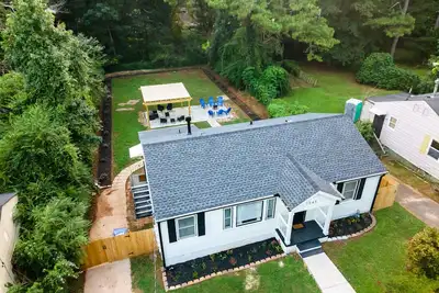 Image de Boho Vibes in the City w/OutDoor Movie Rental