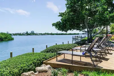 Image de Relax and Recharge! 4 Awesome Units, Free Breakfast, Near Marathon Air Museum