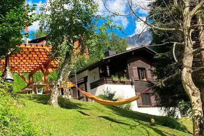 Image de Ferienhaus für 8 Gäste mit 150m² in Glarus Süd