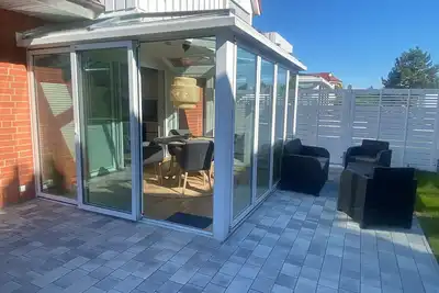 Image de Gut Ausgestattete und Modern Eingerichtete Ferienwohnung auf RĂĽgen