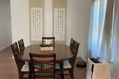 Image de spacious clean vacation unit near Bangor and on your way to Acadia National Park