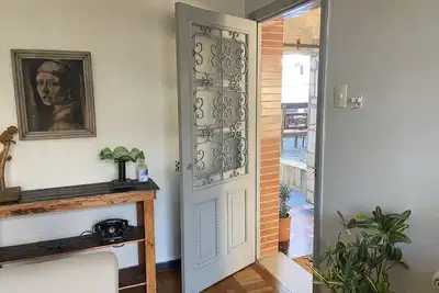 Image de Spacious Vintage House with Garden and Garage in Quiet Neighborhood