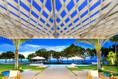 Image de Oceanfront Luxury Villa, Pool, Staff & Golf Carts, Walk to Beach Dream House