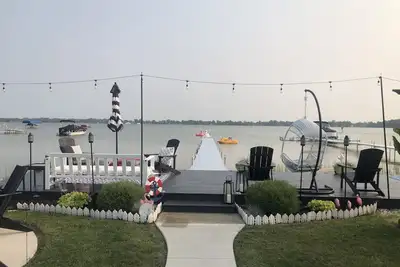 Image de Live the dream at MyHappyPlace, Private dock15 min away from CulverAcademy ⚓️⛵️🥂🚣‍♀️🚴‍♀️