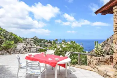 Image de Superbe maison d'une chambre à Costa Paradiso