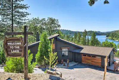 Image de Groveland Lake House w\/ Hot Tub & Water Views