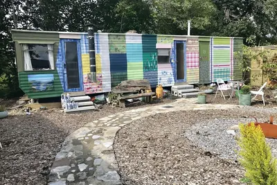 Image de Vibrant Artists home Lough Arrow, Co. Sligo