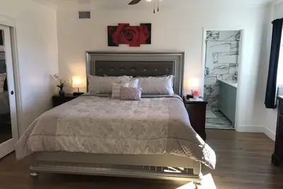 Image de Meticulous Private House @Camarillo Heights-82\" Tv, Beach/Shopping