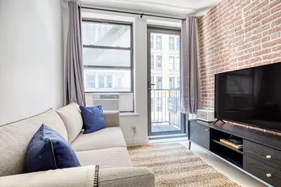 Image de Charming Chelsea 2br w/ Elevator, W/D, near Mad Sq. Park, by Blueground