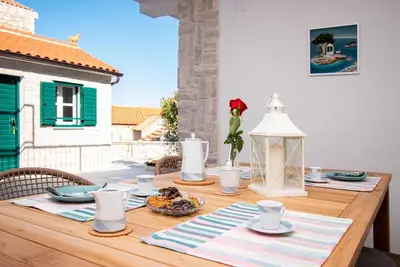 Image de Charming 3-Bed House in Tribunj