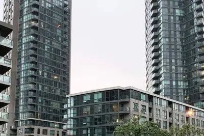 Image de *Ground Floor 2br 2ba Patio/Pool/Gym/Bbq/Prkg/Lake *Famous Waterpark City Condos