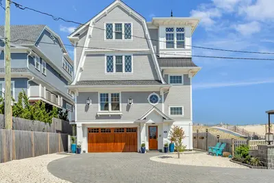 Image de Spectacular Oceanfront Oasis