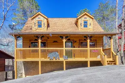 Image de Close to Dollywood! • 2br + Kids Loft • Hot Tub • Indoor Community Pool