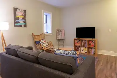 Charming Getaway Apartment in Midtown