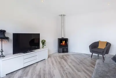 Image de Greenaway, 4 Rockhaven Gardens, pet friendly, with a garden in Rock