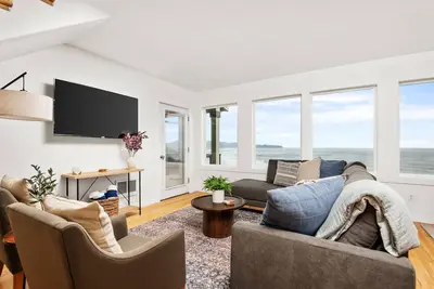 Image de Sweeping Coastal Views, Overlooking Oceanside Beach State Park, Pet Friendly With Private Patio