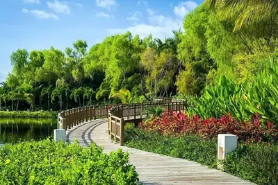 Image de Rare Christmas Grand Luxxe 2 Bedroom Spa Tower