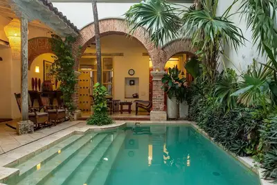 Image de Car090 - Villa coloniale avec piscine au Centre Historique