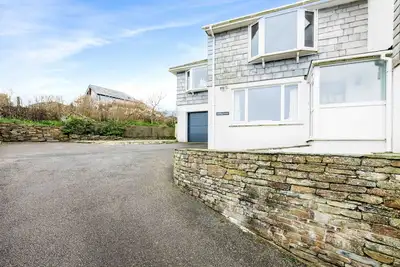 Shilling Stones, family friendly, with a garden in Port Isaac