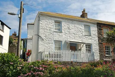 Homelands, pet friendly, character holiday cottage in Port Isaac
