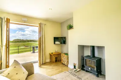 Brecks Farm - Well Cottage - sleeps 2 guests  in 1 bedroom
