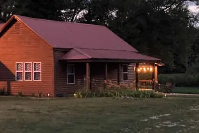 Image de Secluded Log Cabin