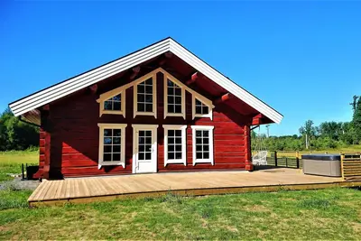 Image de Cozy cabin in wonderful environment at lakeside