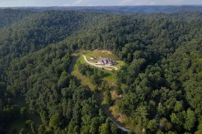 Image de Hidden Acres Escape: A Bluegrass Retreat
