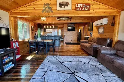 Image de Aspen Cabin - Lost Land Lake Waterfront Getaway