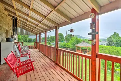 Image de Spacious Sturgis Retreat w/ Black Hills View!