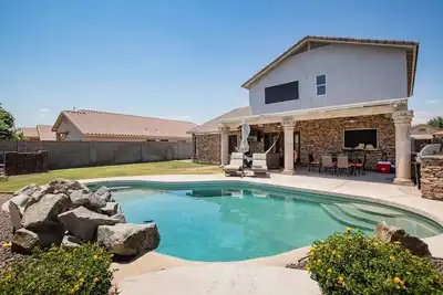 Image de Paulies Palace # 2