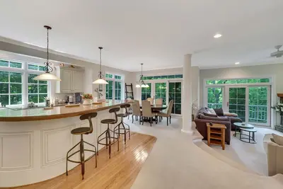 Image de A Hidden Sanctuary in Chx | 1 mile to Downtown | Sleeps 6 | 2 Master Suites