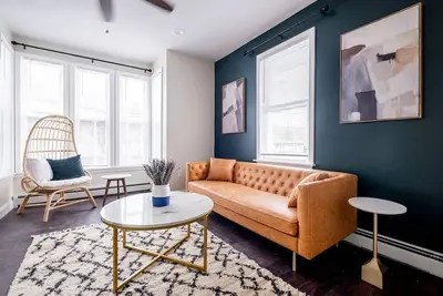 Image de ★ Modern Renovation ★ 10-Bedrooms! Perfect For Large Groups!