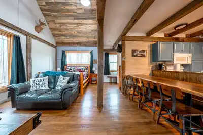 Image de Whispering Pines Cabin at Patoka Lake