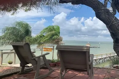 Image de Maxwell 2bdrmbath Suite-Outdoor Kitchen-Private Lighted Pier On Baffin Bay