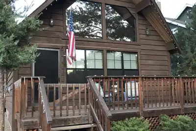 Image de A Charming Cabin In The Woods